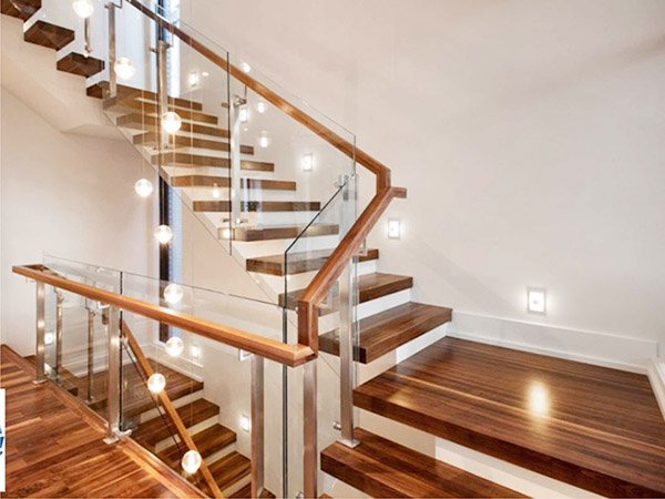 Thi công Lan Can Cầu Thang Kính