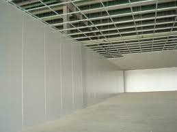 thi-cong-vach-ngan-phong-panel